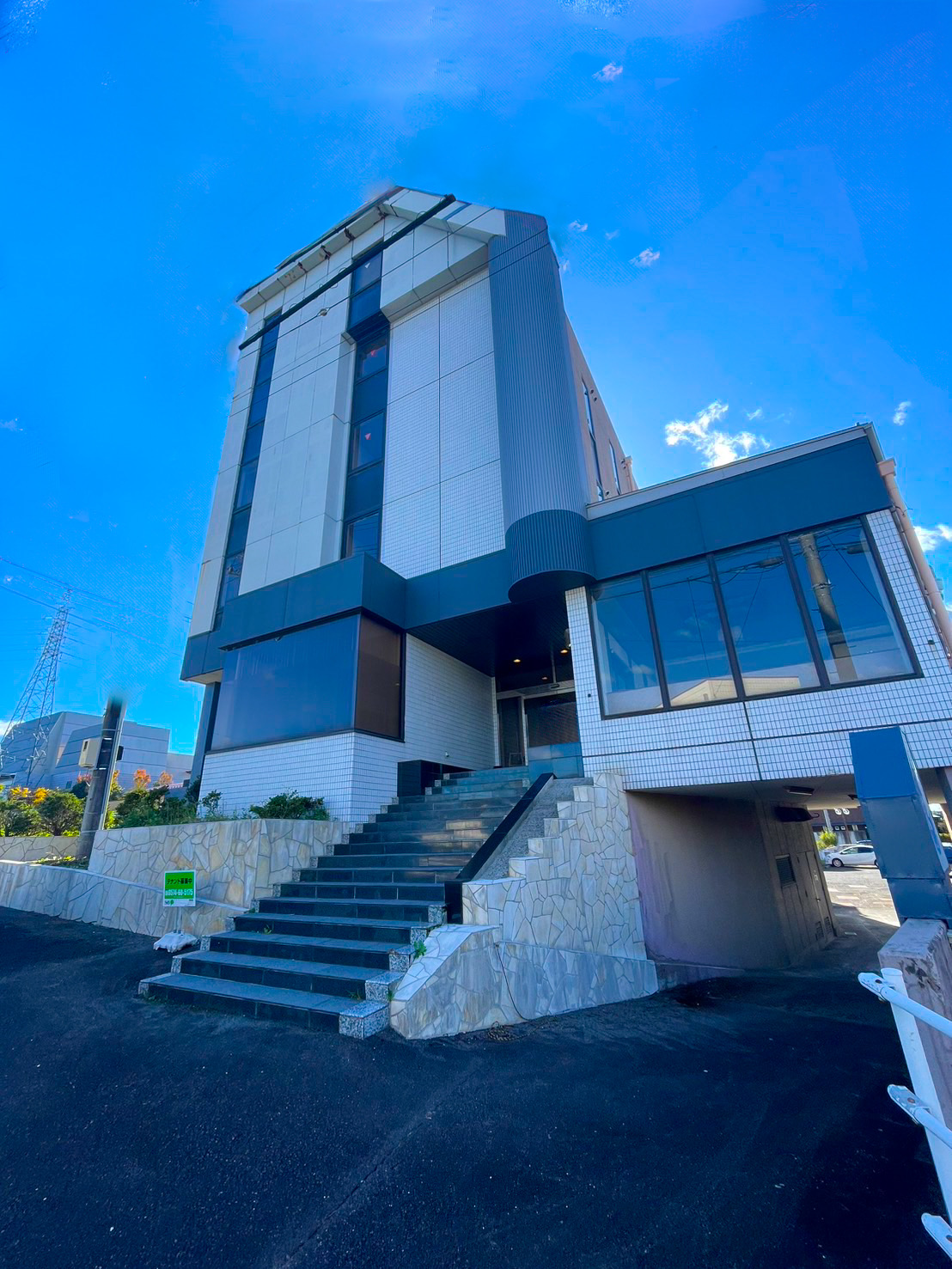The Book lounge hotel KANIの実際の写真