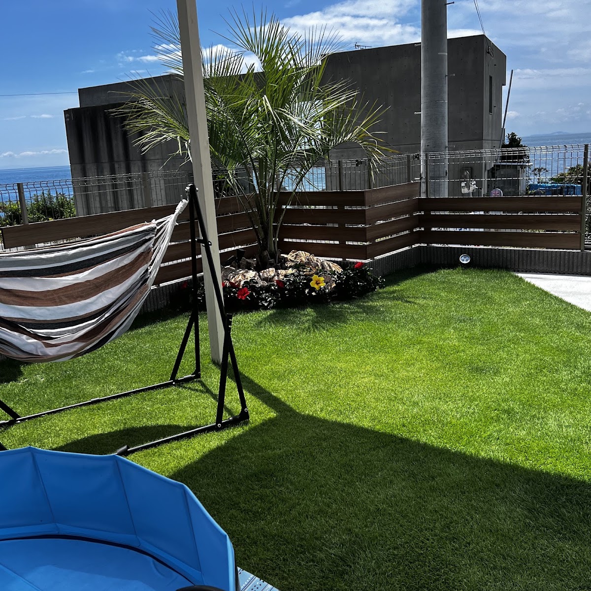 Dog Villa HAPPINESS