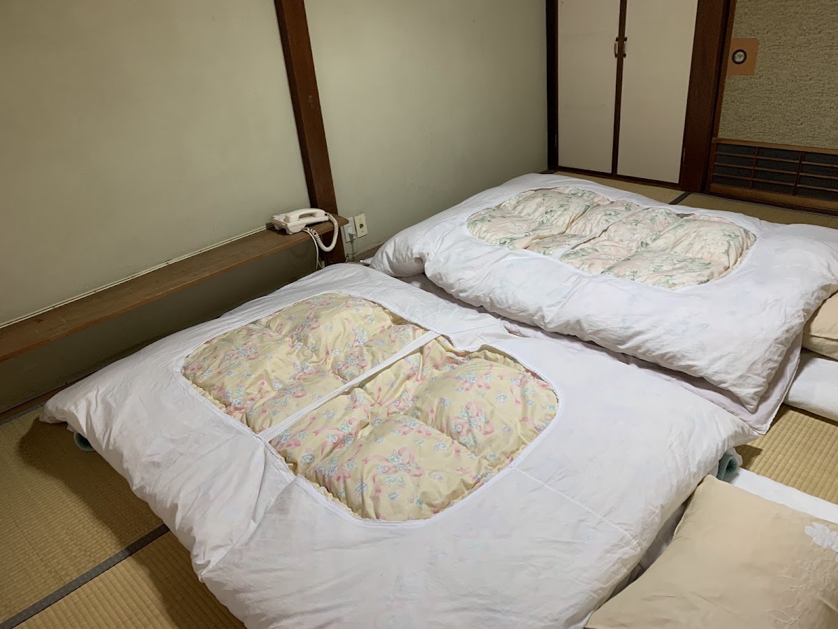 俵山温泉 泉屋旅館の実際の写真
