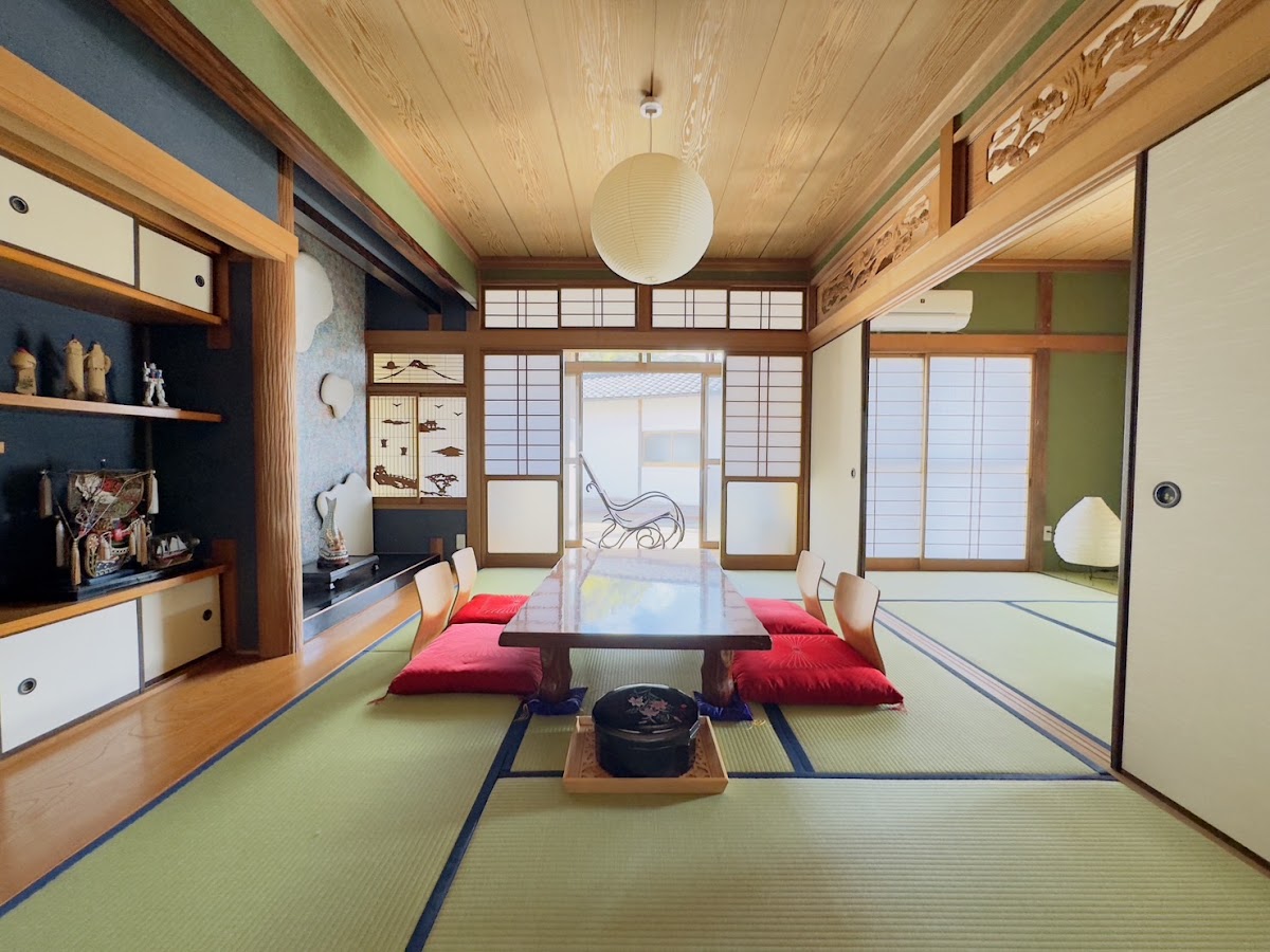 SHACHIHOKO (しゃちほこ)の実際の写真