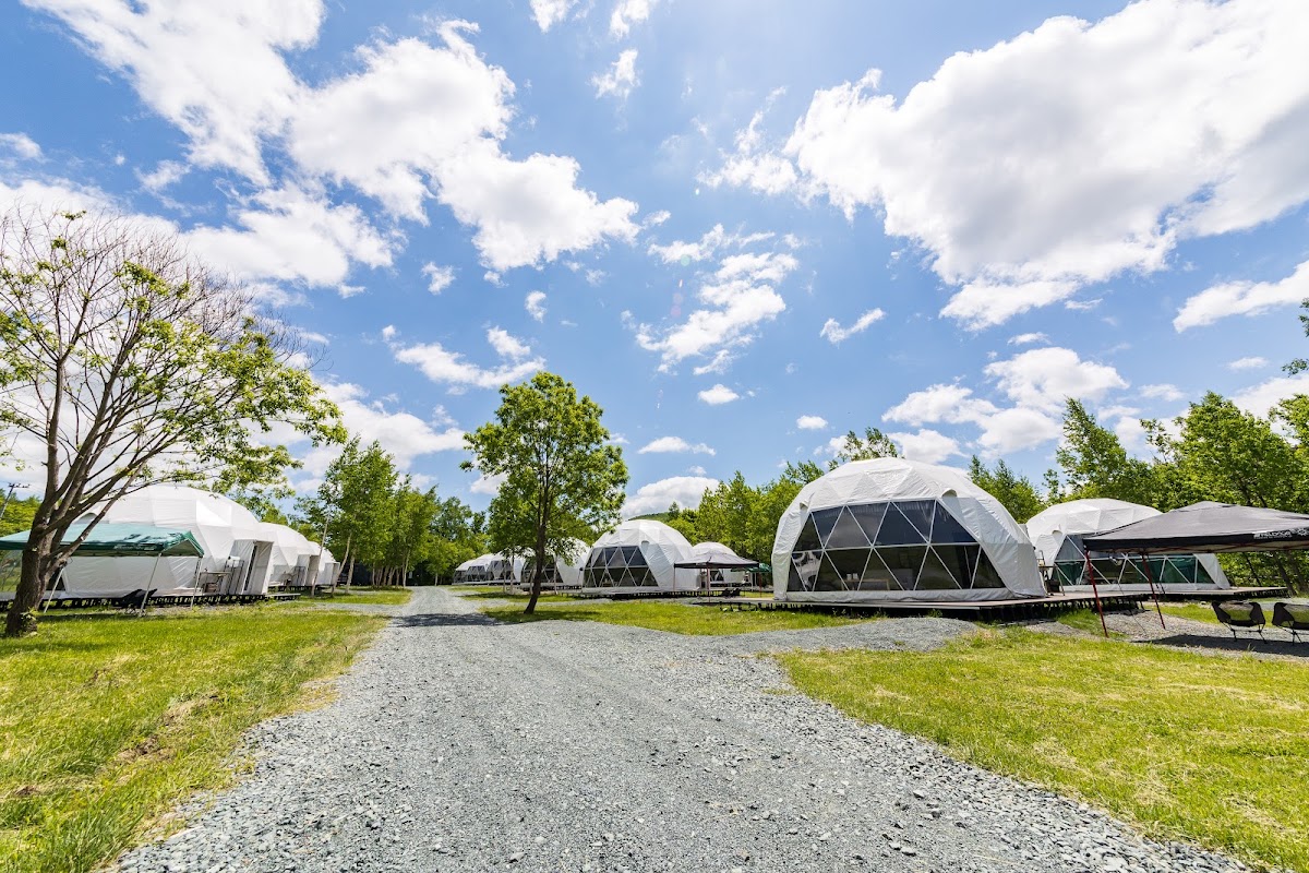 グランピングステイトマム GLAMPING STAY TOMAMU
