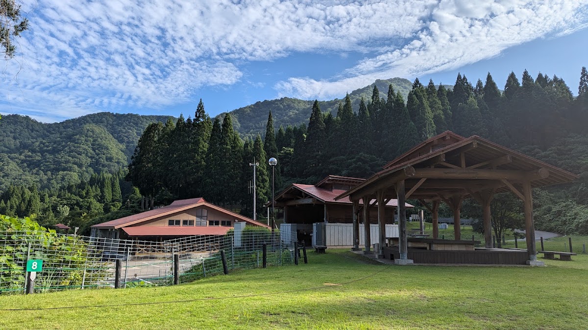 ふるさと剱親自然公園 キャンプ場