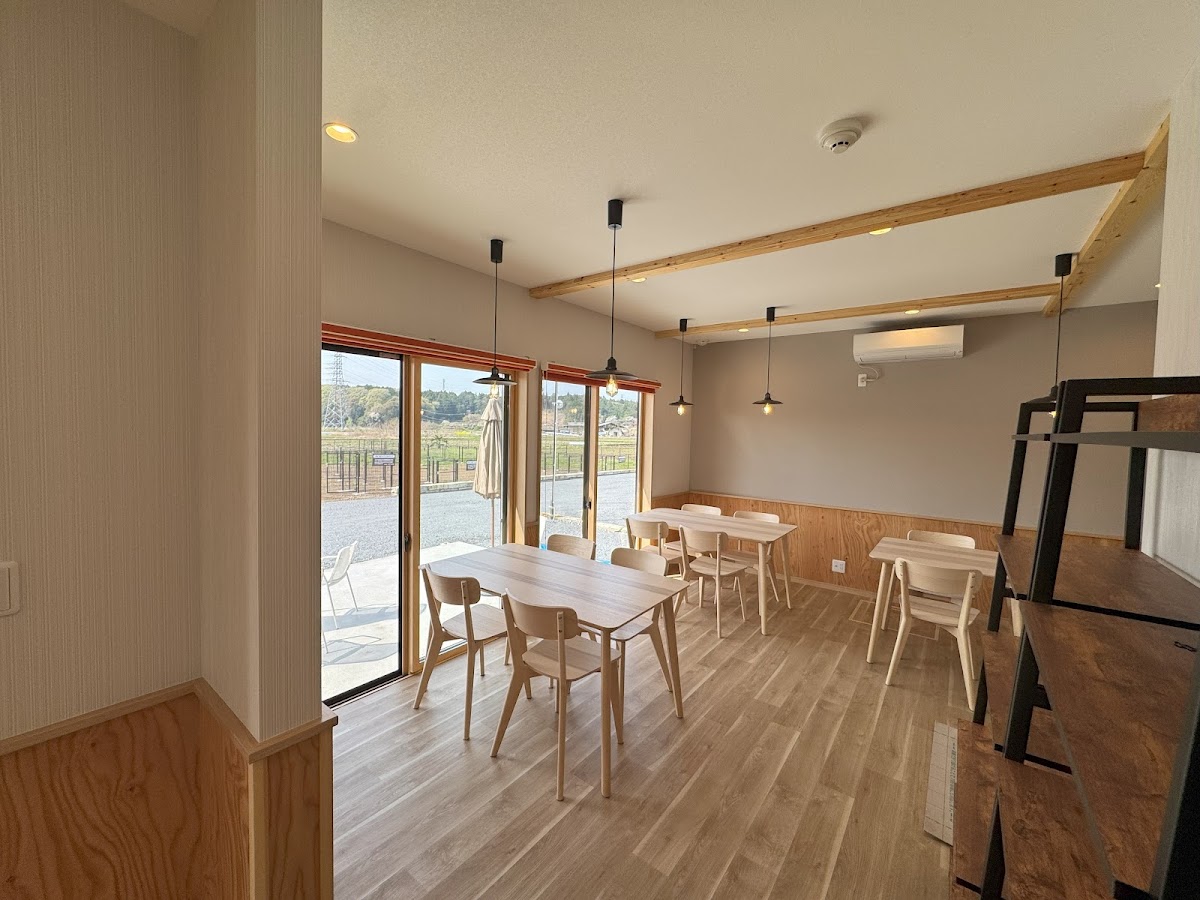 ドッグランカフェwanworld 戸室山カフェ