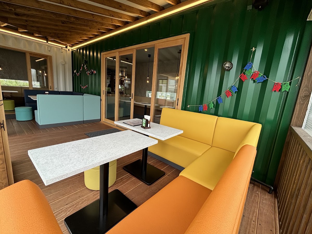 DCR Dog Cafe & Run