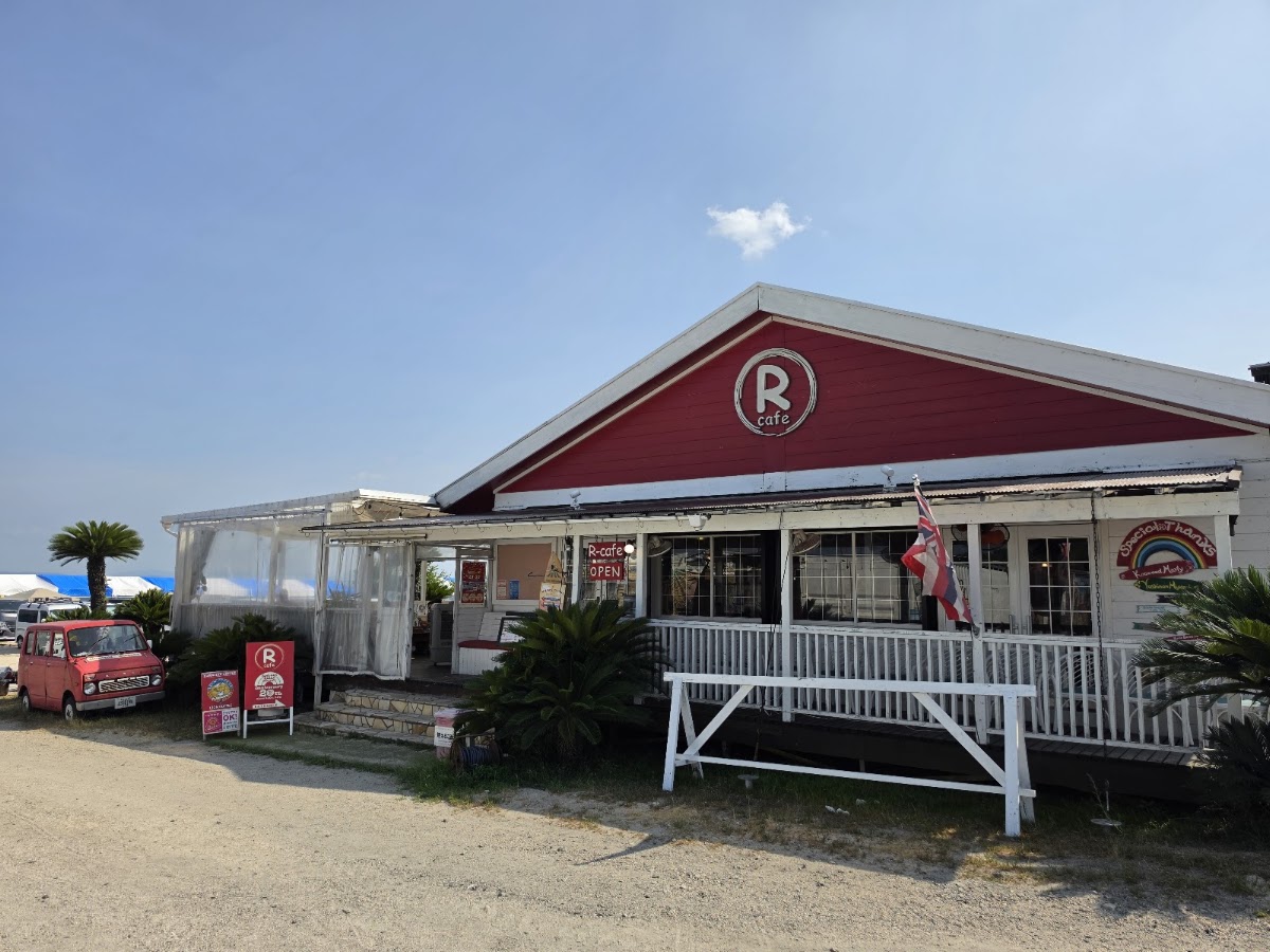 R cafeの実際の写真
