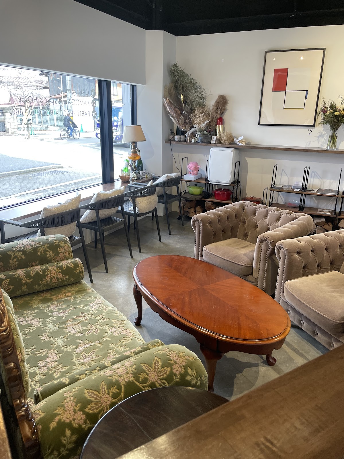 Cafe＆Hotel＆Rental Space Mont Kyoto Nijo Kawabata（川端二条 カフェ モン）
