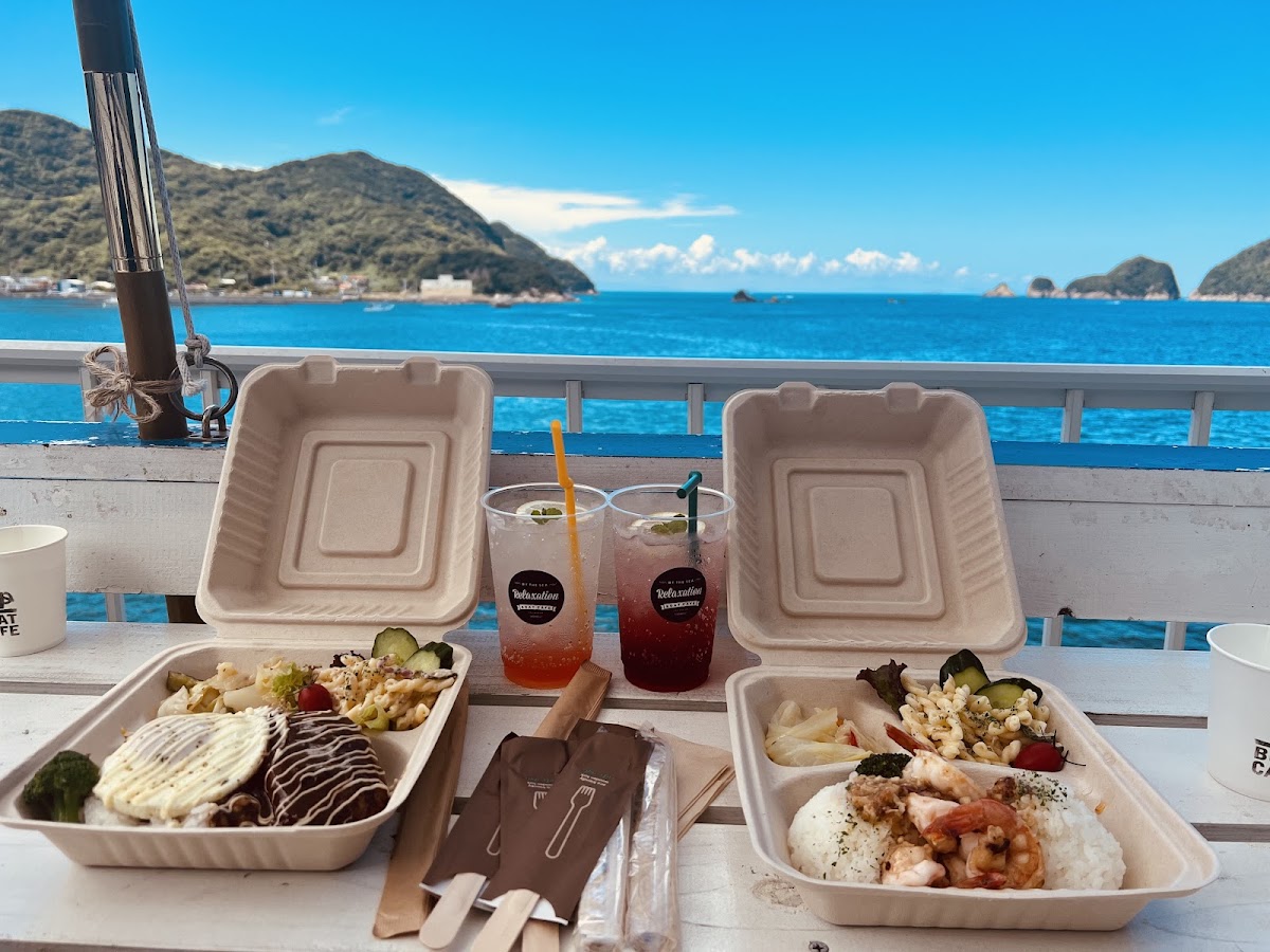BOAT CAFE ボートカフェ 衣奈マリーナ(ペット可)の実際の写真