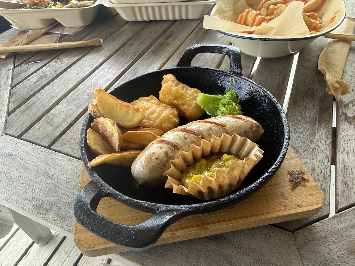 BOAT CAFE ボートカフェ 衣奈マリーナ(ペット可)の実際の写真