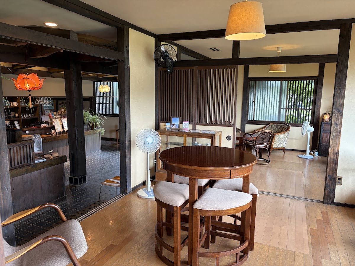 MOLAMOLACAFE