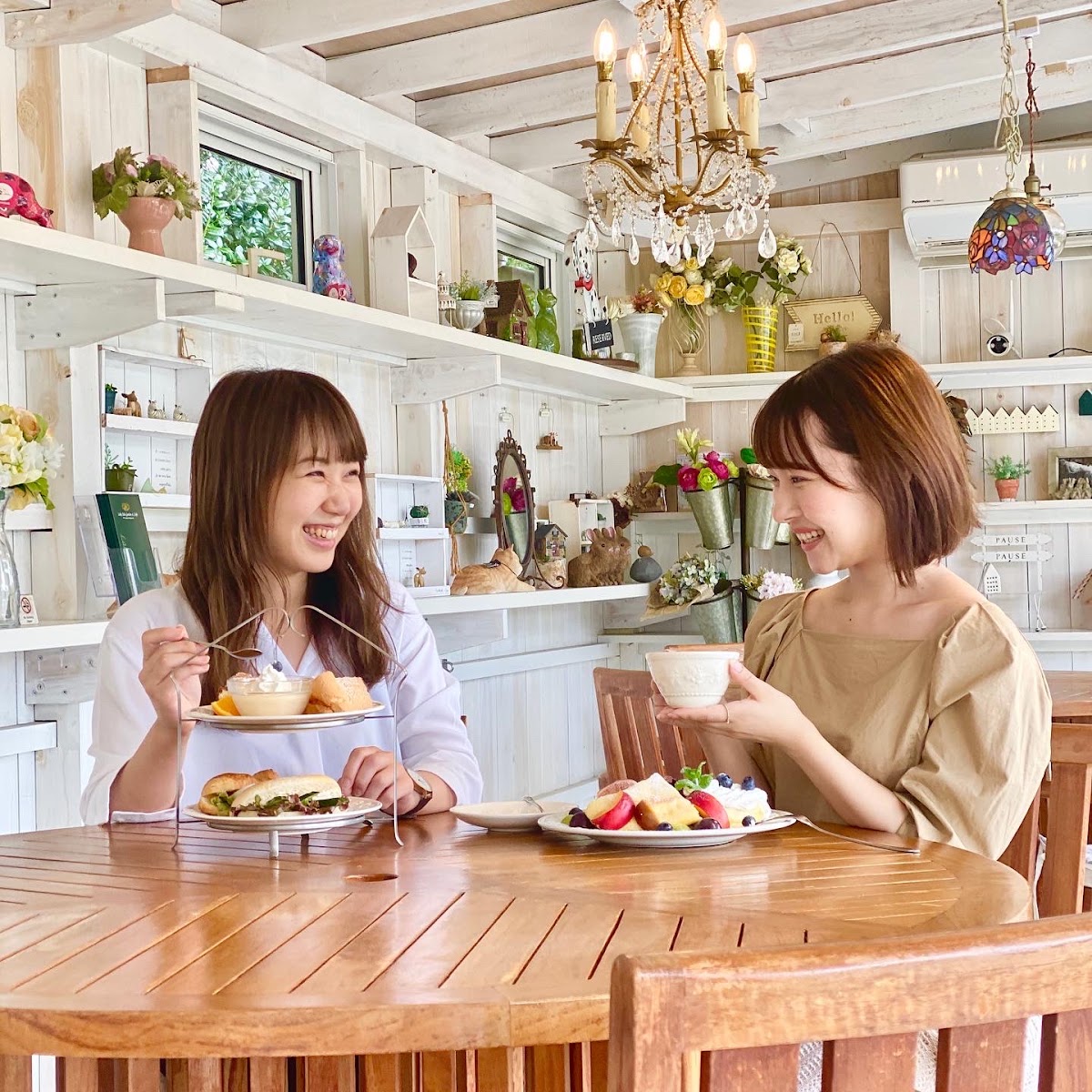 Lake side Garden&Café