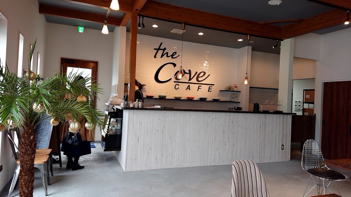 THE COVE CAFE