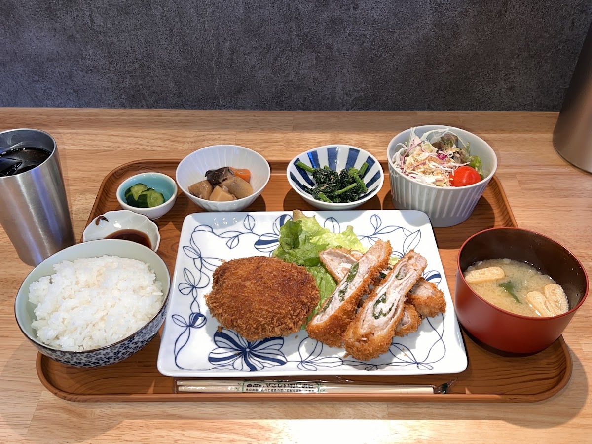 ごはん工房 Ikoi no Mori +の実際の写真