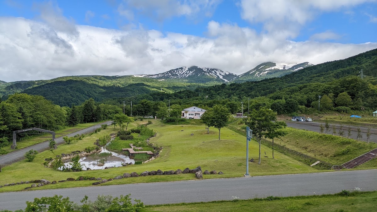 月山弓張平公園 パークプラザ