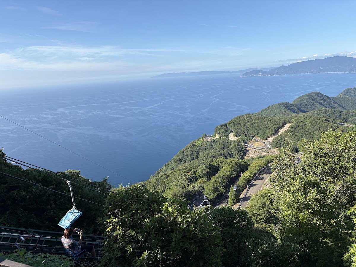 三方五湖レインボーライン山頂公園の実際の写真