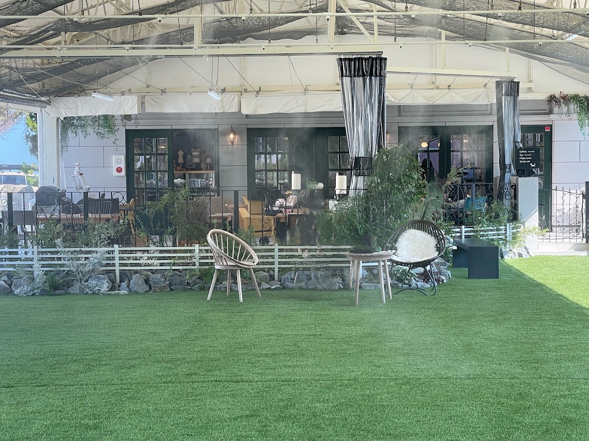 glee green garden